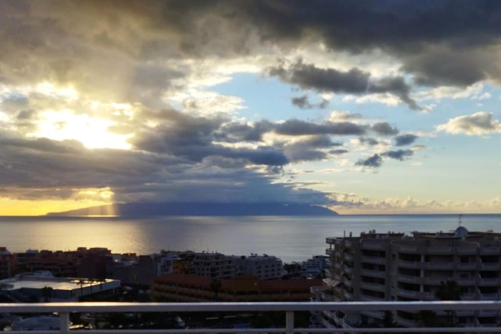 Luxury Apartment With Stunning Ocean View プエルト・デ・サンティアゴ エクステリア 写真